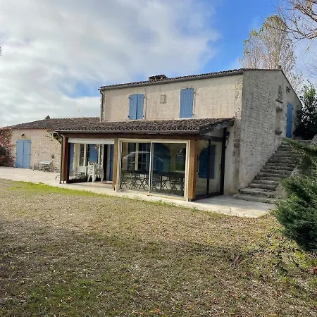 Prázdninový dům Charmante Maison Charentaise